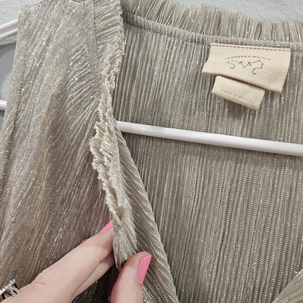 Anthropology shimmer smocked tank - Picture 2 of 16